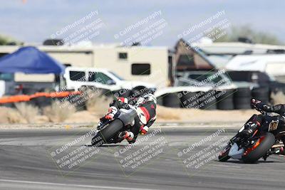 media/Nov-16-2025-Race Pace (Sun) [[8c5fa54630]]/Non Verified Riders (1st 20 Minutes)/4-Turn 16 (1116am)/